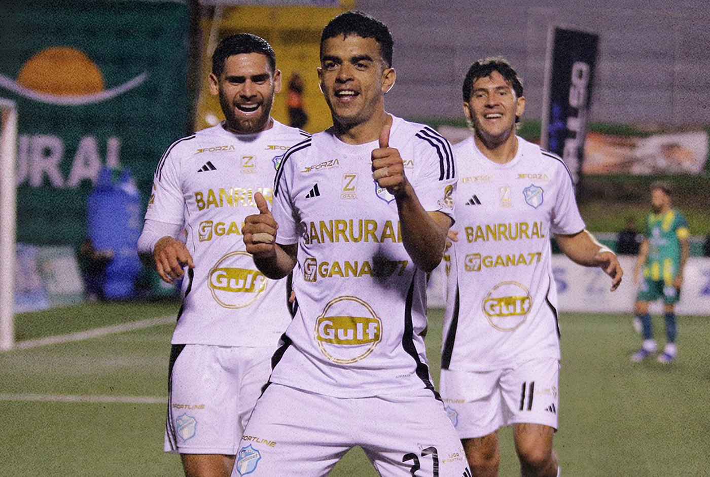 Los cremas le ganan a Guastatoya y aseguran la permanencia